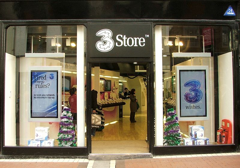 File:3 Store on Grafton Street, Dublin, Ireland.JPG