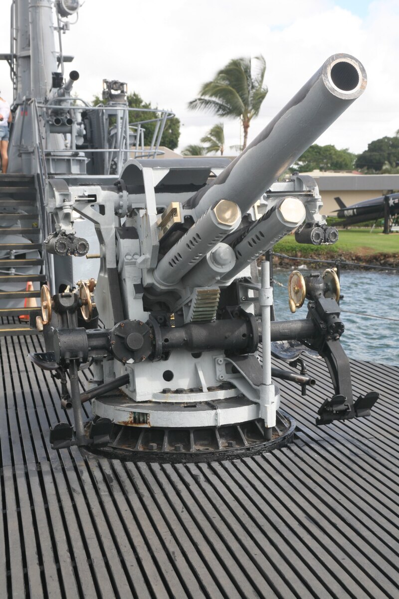 800px-5_inch_25_caliber_gun_USS_Bowfin.jpg