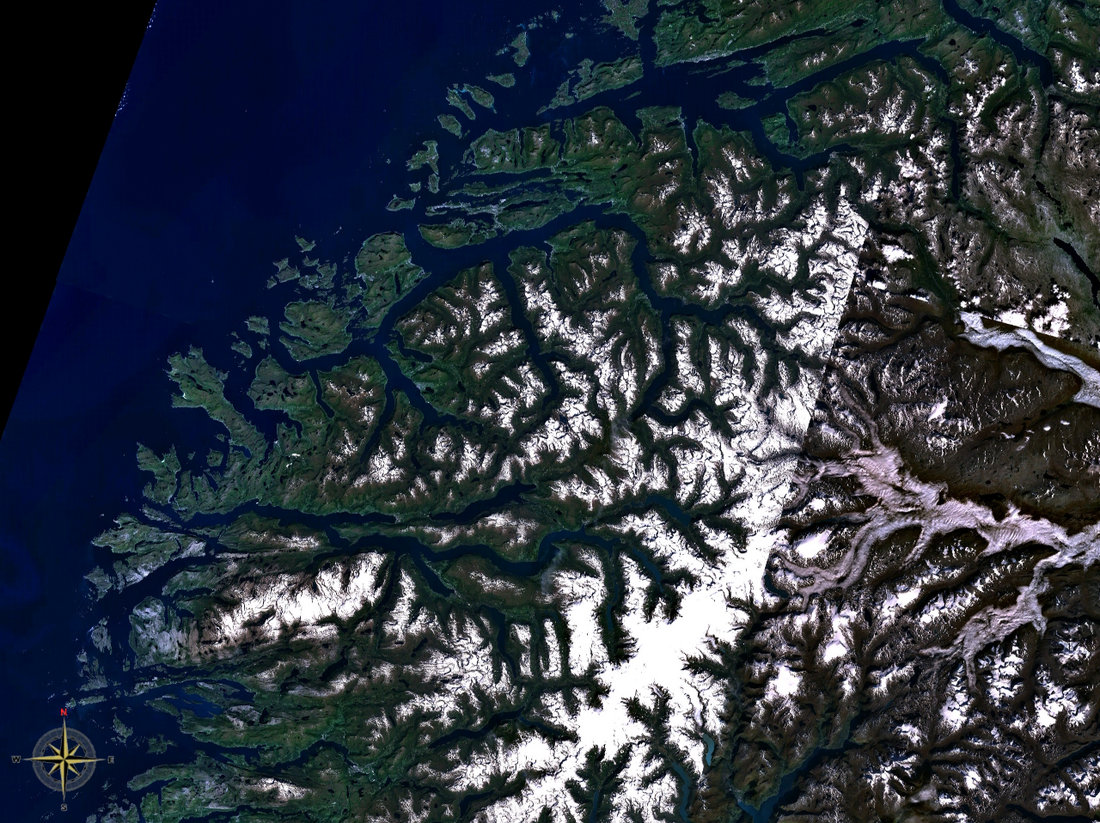 File:6.57545E 62.10248N Romsdalsfjorden, Sunnmøre fjords, Nordfjord.png