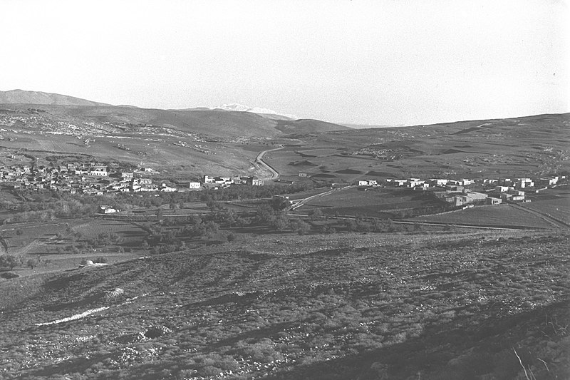 File:A VIEW OF THE GALILEE WITH MOUNT HERMON IN THE BACKGROUND. נוף של הגליל. ברקע, הר חרמון.D20-044.jpg