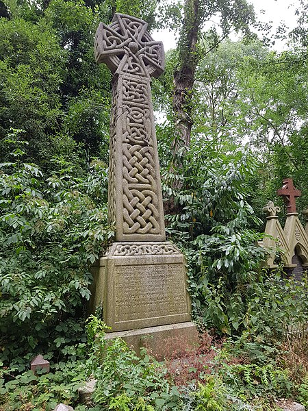 File:Abney Park – 20180710 111634 (43318573611).jpg