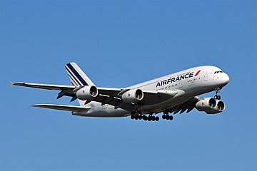 English: Airbus A380 中文（简体）：空中客车A380 中文（繁體）：空中巴士A380