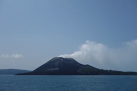 L'Anak Krakatau, le 20 octobre 2013.