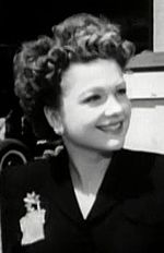 Anne Baxter in Miracle on 34th Street trailer.jpg