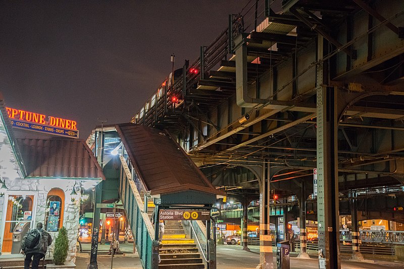 File:Astoria Boulevard night vc.jpg