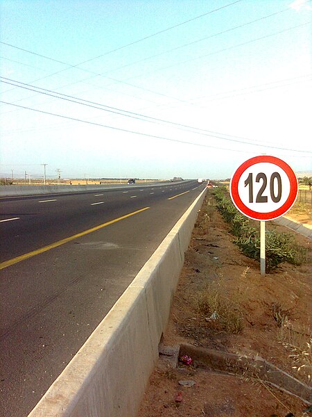 File:Auto-route - panoramio.jpg