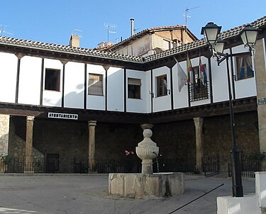 Town hall of Mira Ayuntamiento Mira.jpg