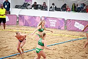 Deutsch: Beachhandball bei den Olympischen Jugendspielen 2018; Tag 6, 12. Oktober 2018; Mädchen, Hauptrundenspiel – Ungarn-Niederlande 2:1 English: Beach handball at the 2018 Summer Youth Olympics at 12 October 2018 – Girls Main Round – Hungary-Netherlands 2:1