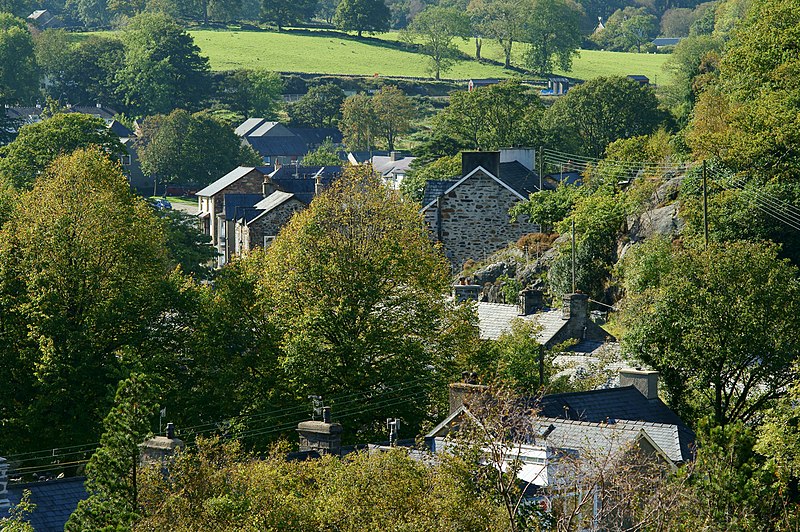 File:Beddgelert, Gwynedd - geograph.org.uk - 2631864.jpg