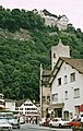 Blick auf das Schloss Vaduz in den 70er Jahren - panoramio.jpg