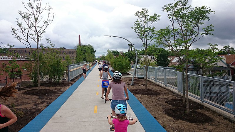 File:Bloomingdale Trail (18737507744).jpg