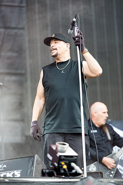 File:Body Count feat. Ice-T - 2019214171304 2019-08-02 Wacken - 1910 - AK8I2732.jpg