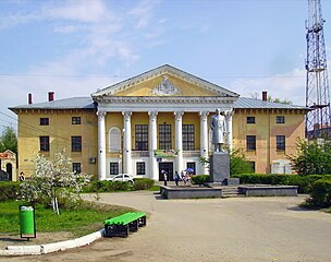 Сайты города бор нижегородской области. Бор (Нижегородская область). ДК теплоход город Бор. Бор город Нижегородская. Площадь г Бор Нижегородской области.