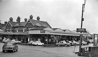 <span class="mw-page-title-main">Bournemouth West railway station</span> Disused railway station in England