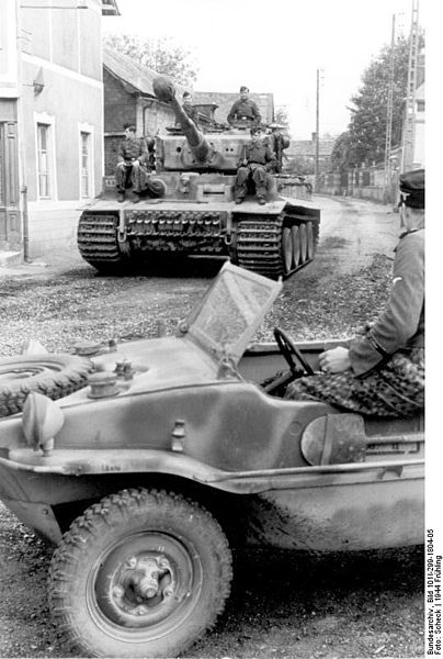 File:Bundesarchiv Bild 101I-299-1804-05, Frankreich, Panzer VI (Tiger I) in Ortschaft.jpg