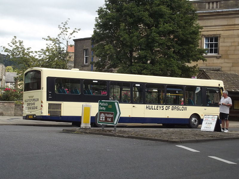 File:Buses - Hulleys of Baslow - Rutland Square - Bakewell (15158299437).jpg