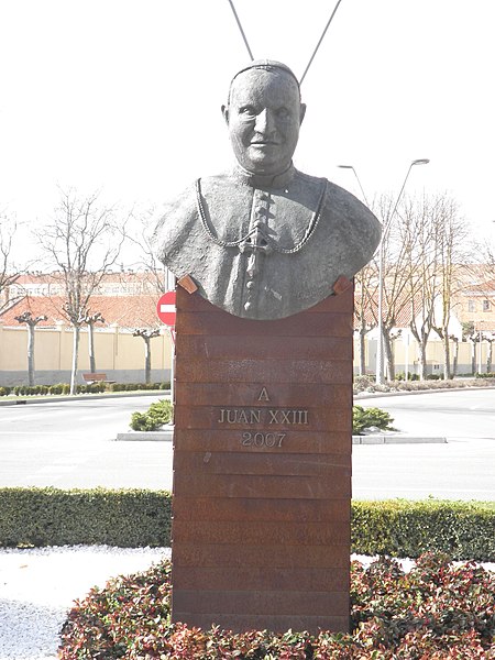 File:Busto Juan XXIII-Burgos.JPG