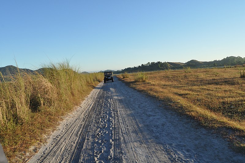 File:By jeep to Mt Pinatubo - panoramio (4).jpg