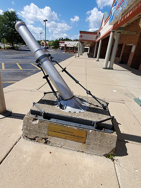 File:Canon Memorial in Fox River Grove, IL.jpg