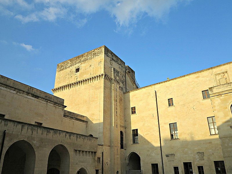 File:Castello CarloV,25.JPG