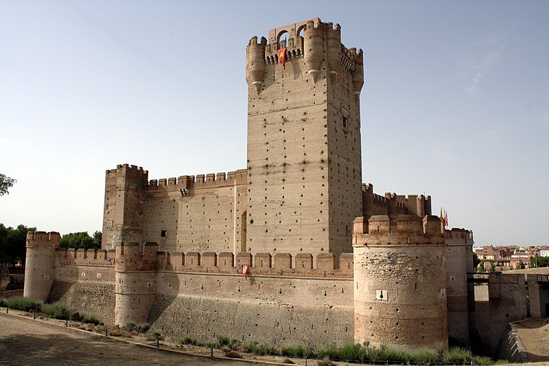 File:Castillo de la mota exterior.jpg