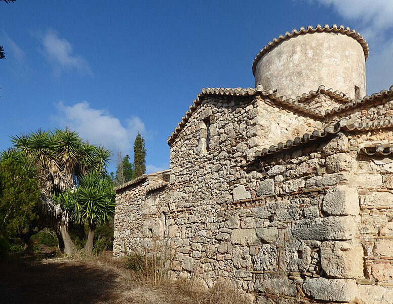 File:Church of Agios Vasilios (Methoni) (04).jpg