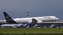 D-AISQ A321 Lufthansa Mannschaftsflieger Fahnhansa livery VKO UUWW (41859330865).jpg