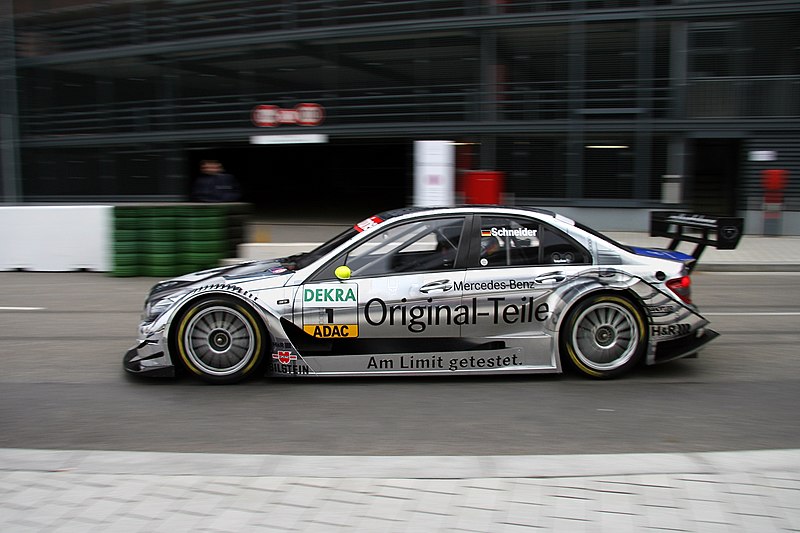 File:DTM Mercedes 2007 Schneider amk.jpg