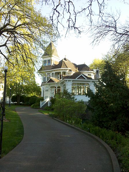 File:Deepwood Estate, Luke Port House.jpg