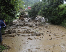 The destruction of the Tartarian Empire is typically attributed to a colossal "mud flood". Derrumbe del cerro Chitaria en Costa Rica.png