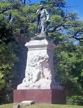 Statue of Sarmiento photographed in 2009