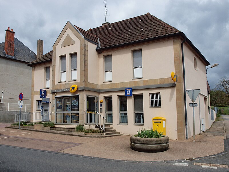 File:Dompierre-sur-Besbre-FR-03-la Poste-a2.jpg