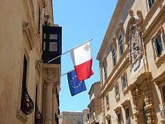 Drapeaux UE et Malte - La Valette.jpg