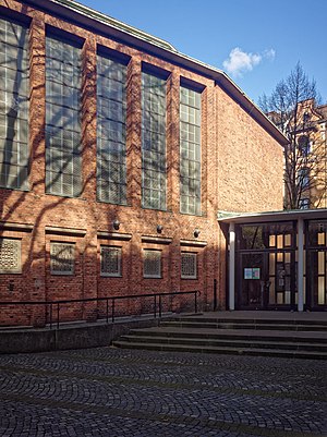Hamburg-St. Georg Hl.-Dreieinigkeits-Kirche: Geschichte, Ausstattung, Orgel