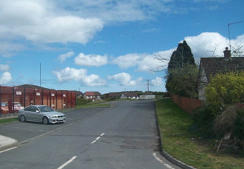 File:Eastbank Road, Carryduff - geograph.org.uk - 3881473.jpg