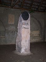 Meilenstein (Kronenfriedhof Eisleben)