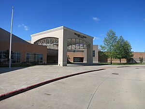 William B. Travis High School, Richmond