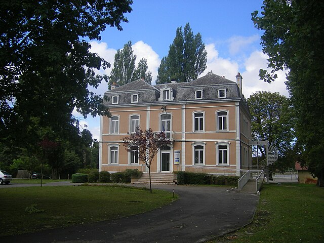 Casa d'a Villa de Lit e Micse