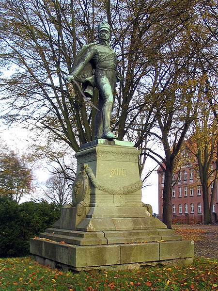 File:FerdinandvonSchill-Denkmal in Stralsund.jpg