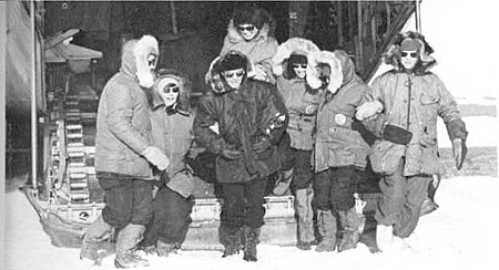 First women at the South Pole Pam Young, Jean Pearson, Lois Jones, Eileen McSaveney, Kay Lindsay and Terry Tickhill.jpg