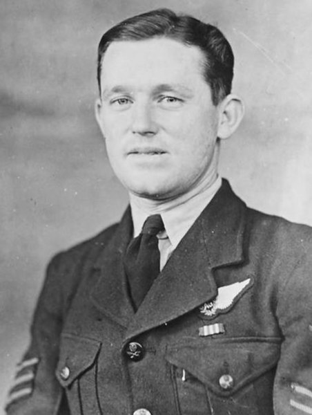 File:Flight Sergeant Neville Hewitt R.A.A.F 1943 IWM CH 11661 (cropped).jpg