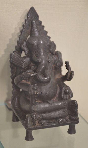 File:Four-armed Ganesha - Bronze - Circa 17th Century CE - Andhra Pradesh - ACCN 2000-94 - Indian Museum - Kolkata 2015-09-26 3999.JPG