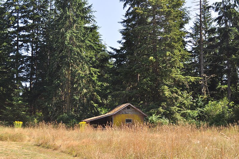 File:Four Springs Lake Preserve 08 - shed.jpg