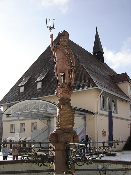 File:Freudenstadt - Marktplatz 07.JPG