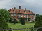 Front elevation of Norgrove Court - geograph.org.uk - 824851.jpg