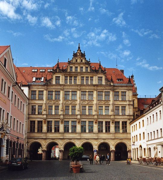 File:GR Rathaus (01) 2007-05-12.jpg