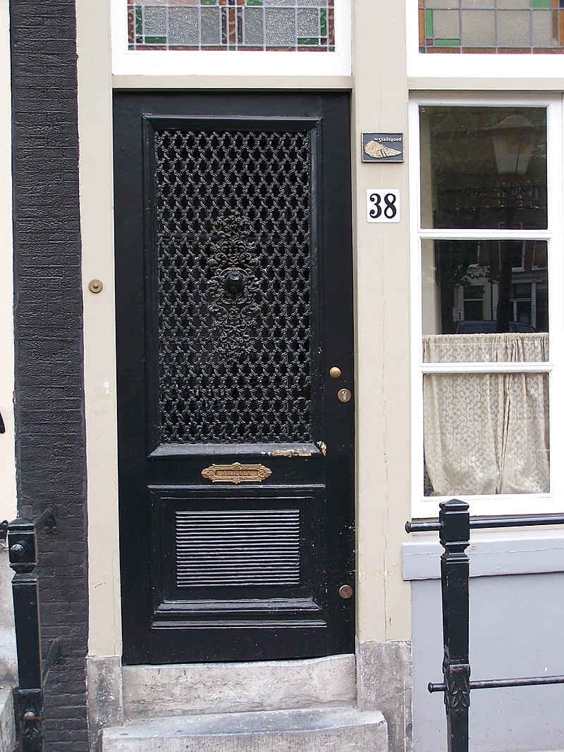 Door 38. Cr38 дверь.