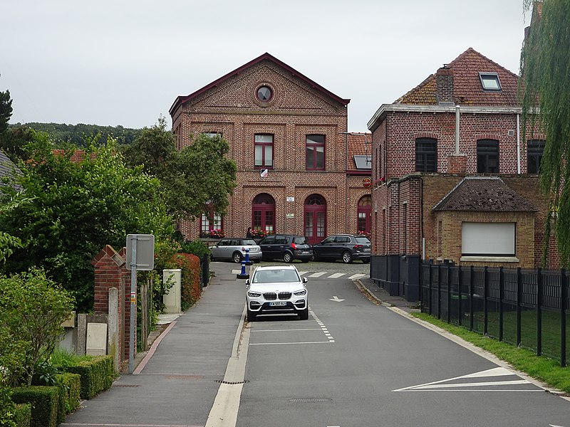 File:Godewaersvelde École primaire publique Jacques Prévert.JPG