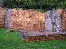 Anvien cimetière et ancien cloître