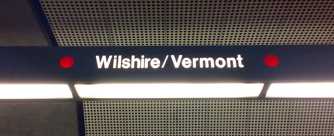 File:HSY- Los Angeles Metro, Wilshire-Vermont, Signage.jpg